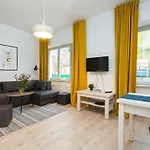Shortstaypoland Srodkowa * Warszawa