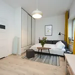 Shortstaypoland Srodkowa