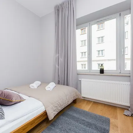 Shortstaypoland Srodkowa * Warszawa