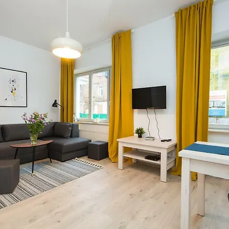 Shortstaypoland Srodkowa * Varsavia